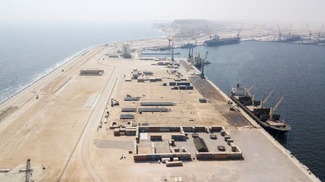 انگلیس پایگاه نظامی خود در دریای عمان را توسعه می دهد