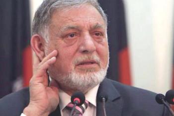 رئیس پیشین کمیسیون انتخابات افغانستان متهم به سرقت از آمریکا شد