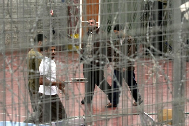 لليوم السابع على التوالي... القسّاميّون في السجون الإسرائيلية يواصلون الاضراب عن الطعام