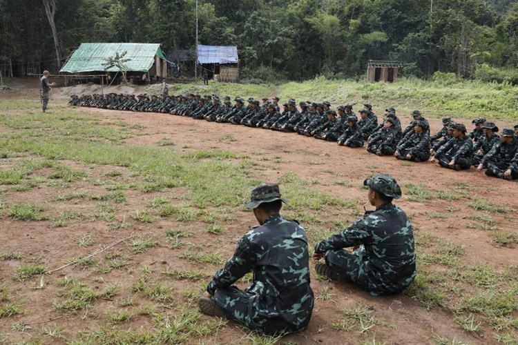 "فضائع" بانتظار البورميين مماثلة لما وقع للروهينغا