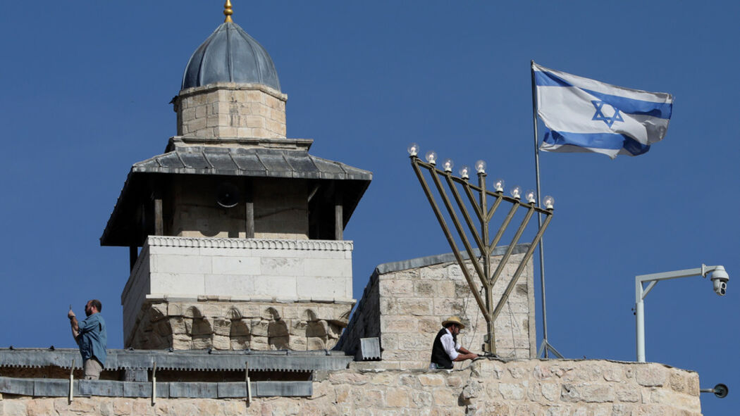 Arab League Condemns Israeli President for Defiling Ibrahimi Mosque