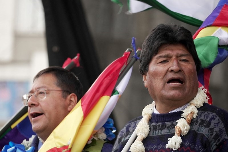 تظاهرات في بوليفيا تنديداً بمحاولات الانقلاب