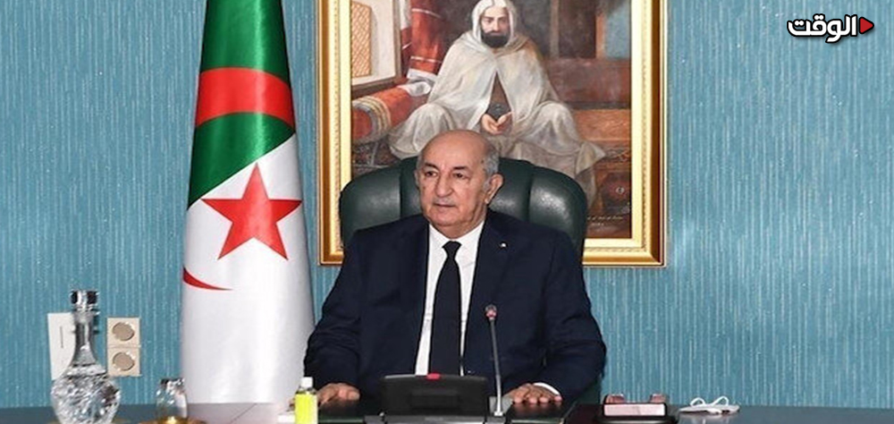الجزائريون لا یقبلون استئناف الاتصالات مع فرنسا قبل أن تدفع الثمن.. الكرة في ملعب باريس