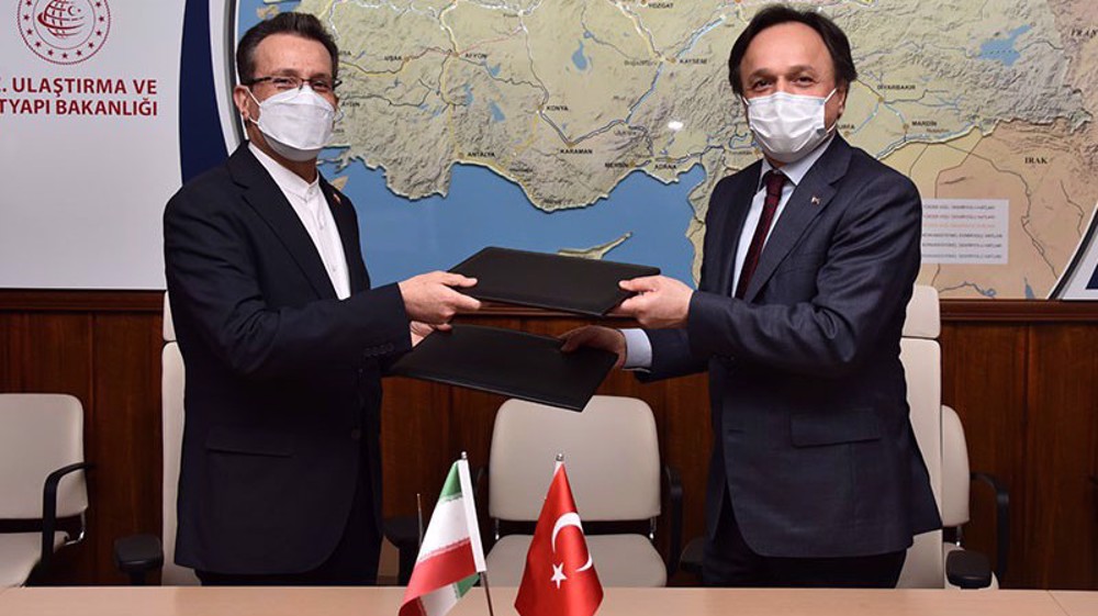Iran, Turkey Sign Agreements for Pakistan, China Railway Link