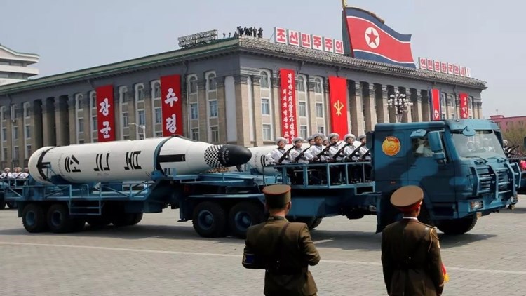 هكذا علقت كل من سيول وواشنطن وطوكيو على التجربة الصاروخية لكوريا الشمالية