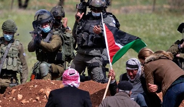 صحيفة عبرية: قائد جيش الاحتلال يغير التعليمات ليطبق الإعدام الميداني على الفلسطينيين
