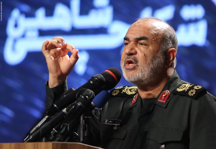 القائد العام لقوات حرس الثورة الإسلامية: طهران مستعدة بالكامل للتغلّب على الأعداء عسكرياً