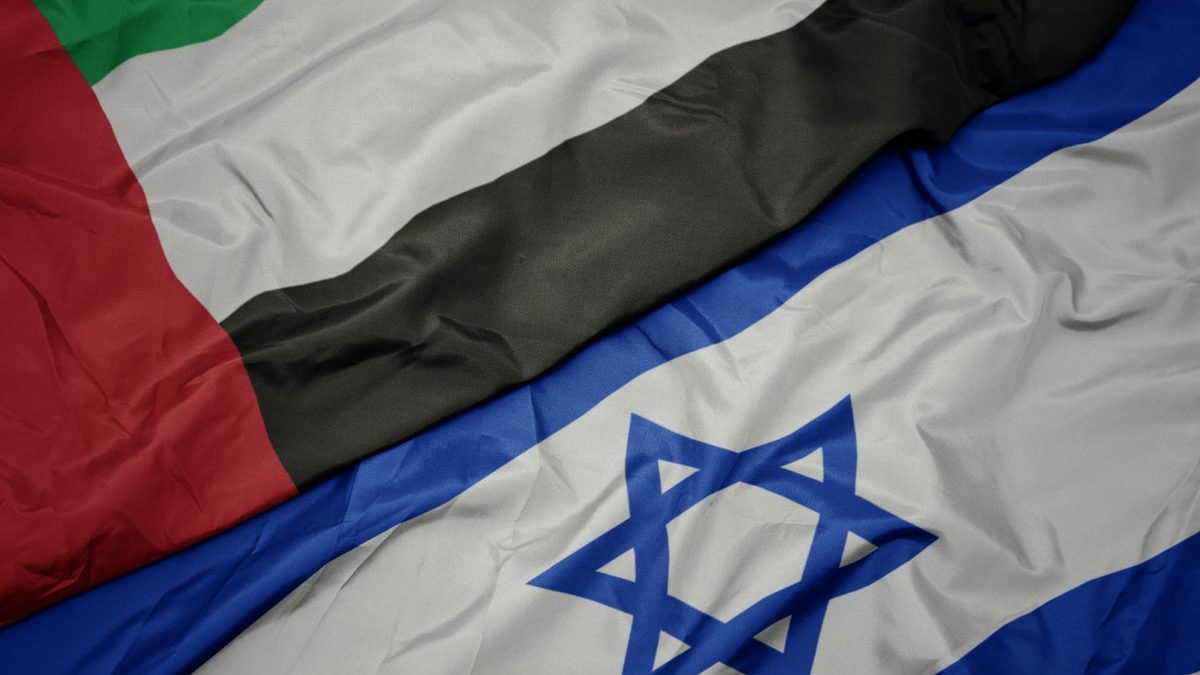 "إسرائيل" تُسخّر جواسيسها لخدمة الإمارات.. الغايات والأهداف؟