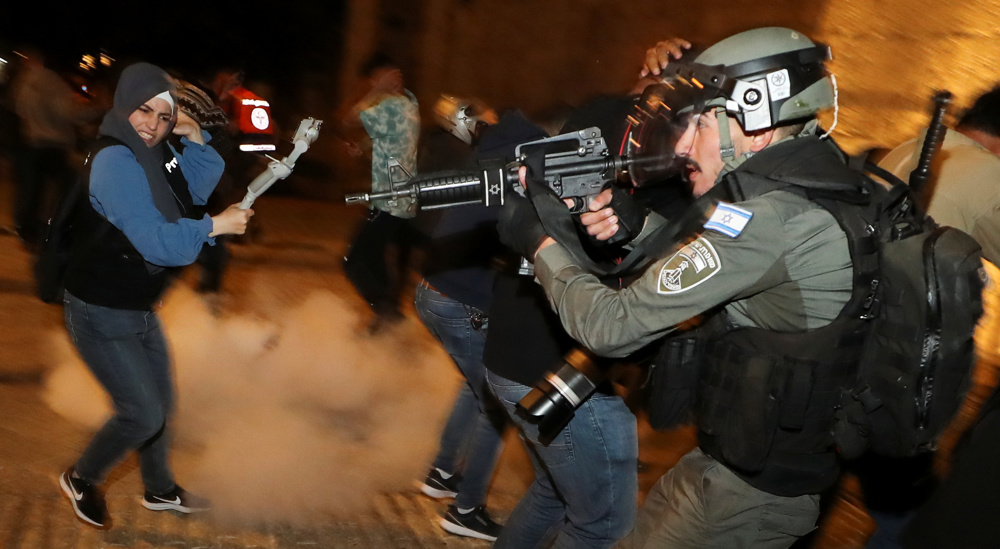 Clashes Continue in Al-Quds after Israeli Provocation