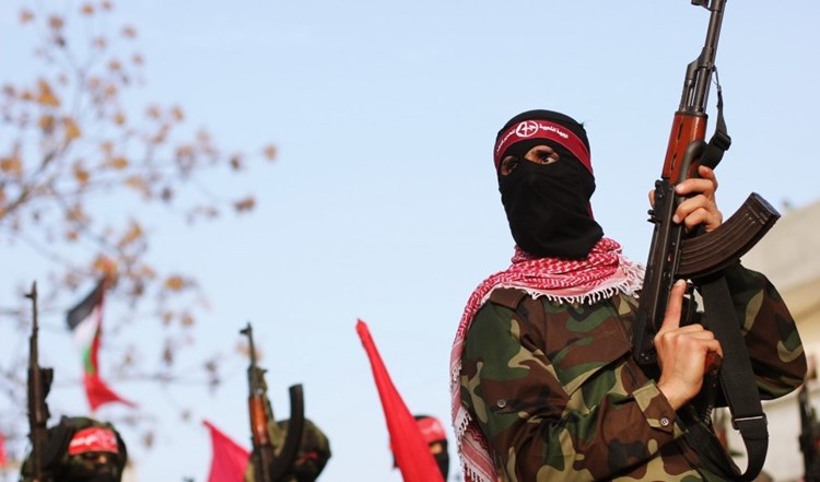 كتائب الشهيد أبو علي مصطفى: كل فلسطين تنتفض وقطعان مستوطنيكم يهربون كالجرذان