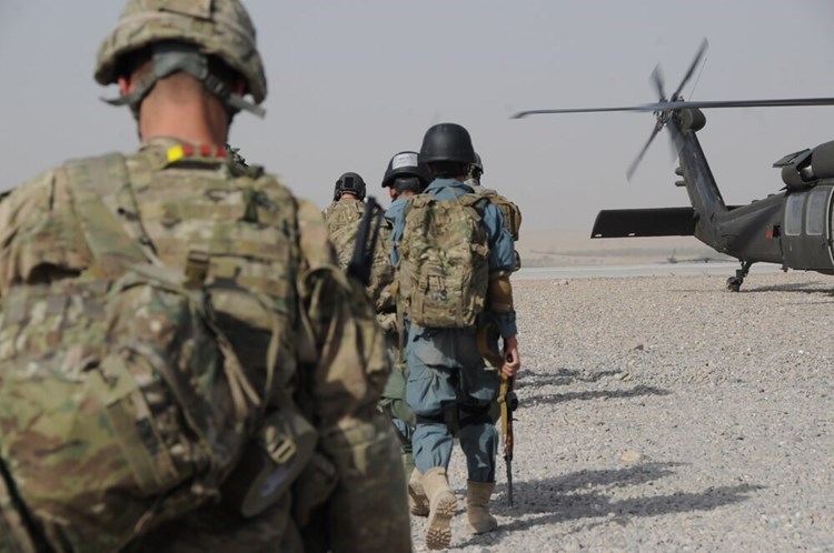 الجيش الأمريكي بدأ بالانسحاب من أفغانستان