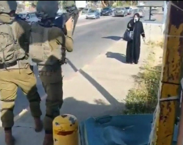 "يديعوت أحرونوت": الجيش الاسرائيلي يطلق النار على فلسطينية!