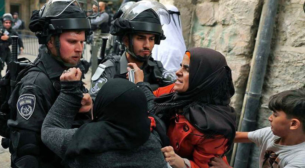 Israeli Settlers Attack Al-Quds’ Sheikh Jarrah, Injure Dozens of Palestinians
