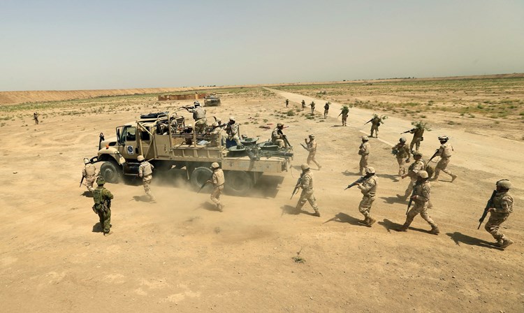العراق يطلق عملية تطهير من فلول "داعش" شمال العاصمة بغداد