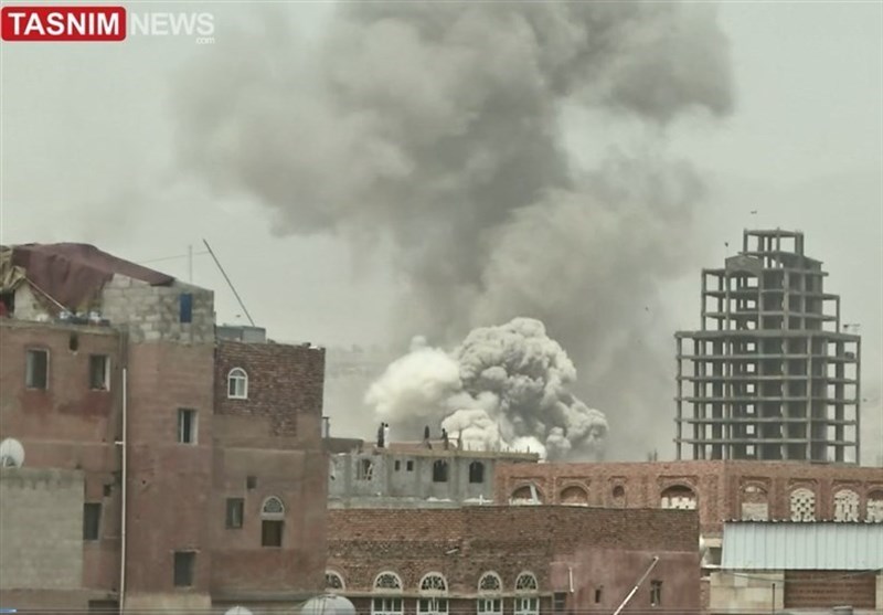 مجدداً... طيران العدوان السعودي يستهدف الأحياء السكنية في اليمن