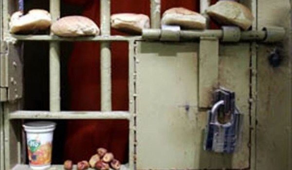 بعد انضمام أبو عكر.. عدد الأسرى الفلسطينيين المضربين عن الطعام يرتفع إلى سبعة