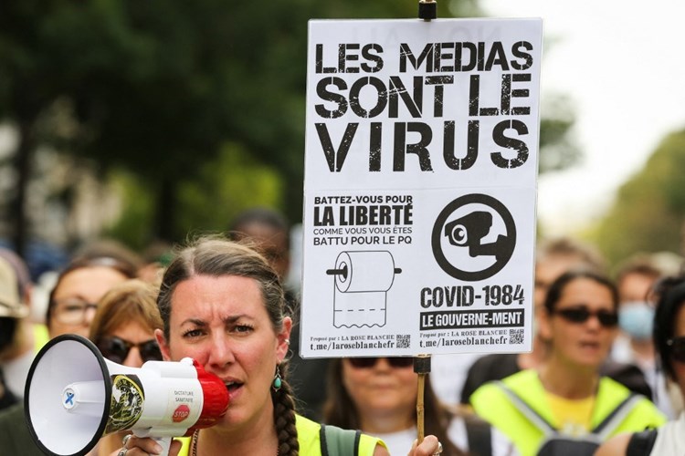 مظاهرات كبيرة في فرنسا ضد إجراءات ماكرون الصحية!