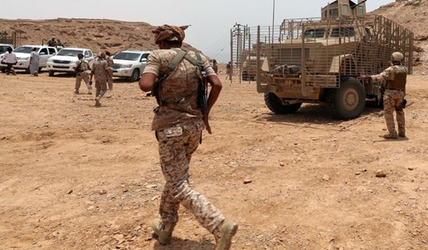 اليمن... مقاتلون قبليون يعترضون رتلا عسكريا لقوات إماراتية