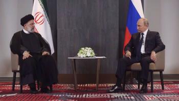 Putin Speaks to Iranian President with Emphasis on Deepening Ties
