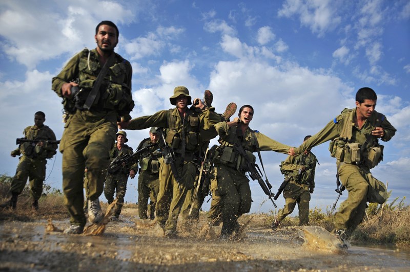 بعد مقتل ضابطين إسرائيليين في غور الأردن... شجار ضخم بين جنود لواء "غولاني" يوقع 3 جرحى