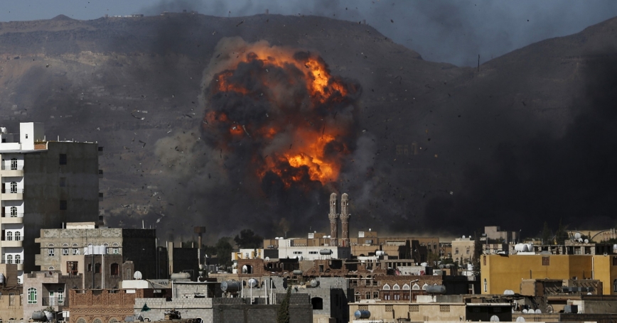 Saudi-Led Coalition’s Jets Bomb Yemen as Details of Retaliation inside UAE Emerge