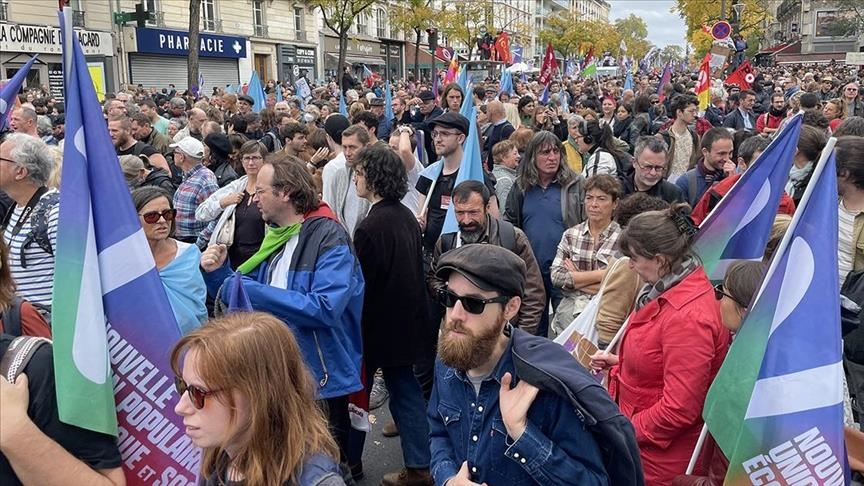 در فرانسه فراخوان اعتصاب سراسری اعلام شد