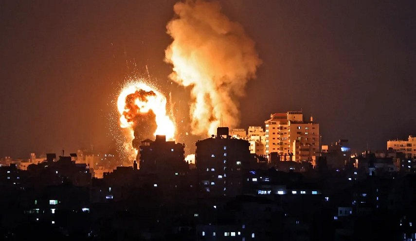 طائرات الاحتلال تشن غارات على قطاع غزة والمقاومة تتصدى للعدوان
