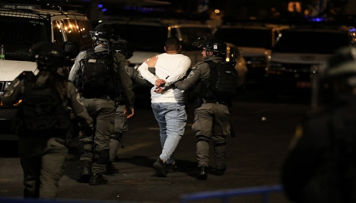 قوات الاحتلال تعتقل 22 فلسطينيا من الضفة الغربية