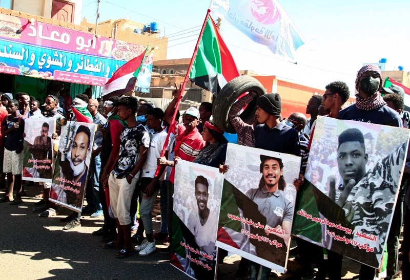 يوم غضب في السودان... "مليونية الشهداء" تجوب شوارع الخرطوم وتنادي باسقاط البرهان