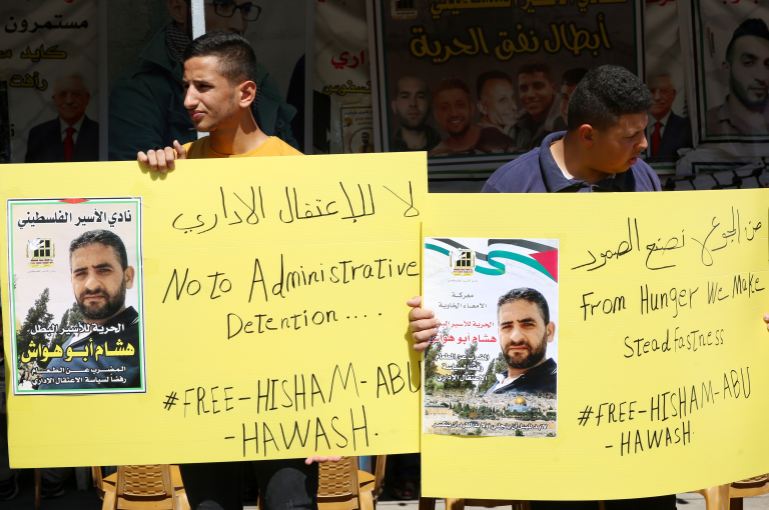 Palestinian Prisoners Boycott Israeli Military Courts