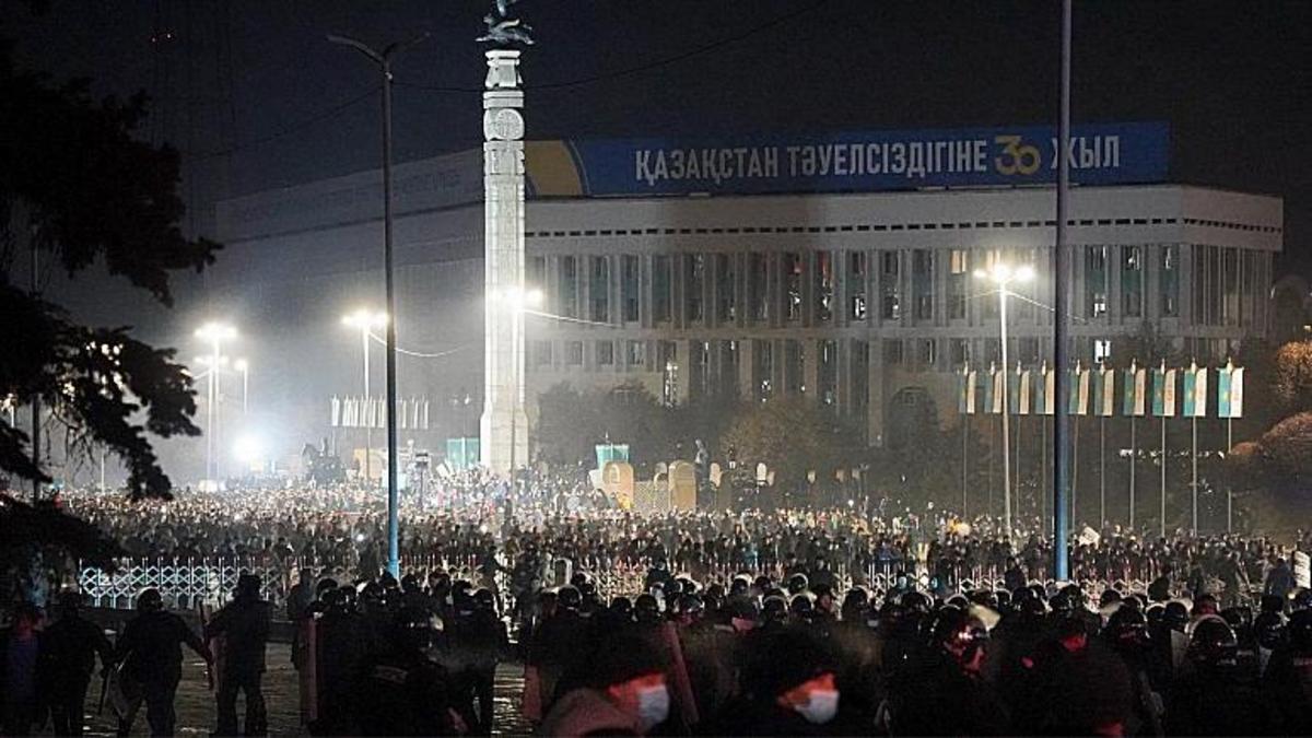 رئیس جمهور قزاقستان هرگونه گفتگو و مذاکره با معترضان را رد کرد