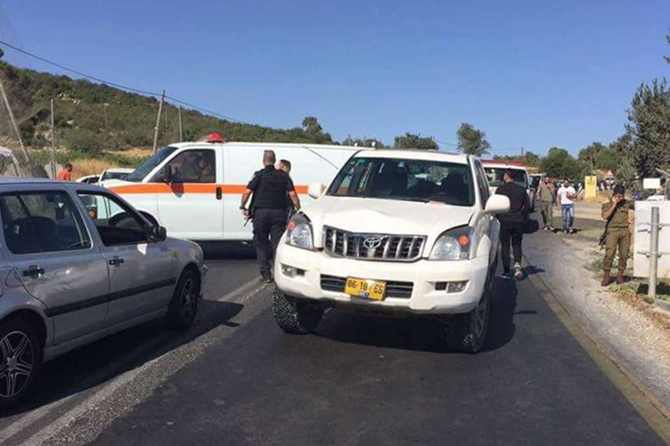 Israeli Settler Runs Over, Wounds Middle-Aged Palestinian Woman in Occupied West Bank