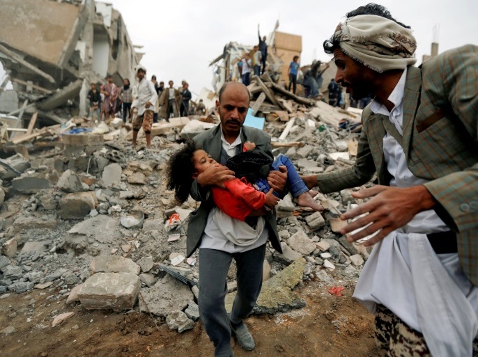 آخر التطورات على الساحة اليمنية... طائرات التحالف تواصل استهداف المدنيين