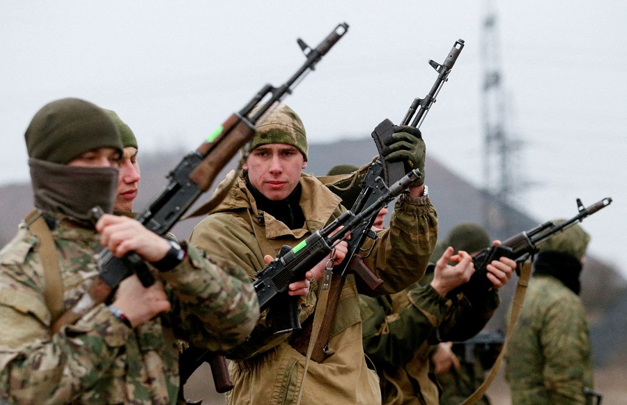 Donbass Rebels Call on Russia for Military Support