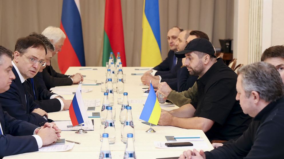 Ukraine-Russia Peace Talks to Resume on Monday