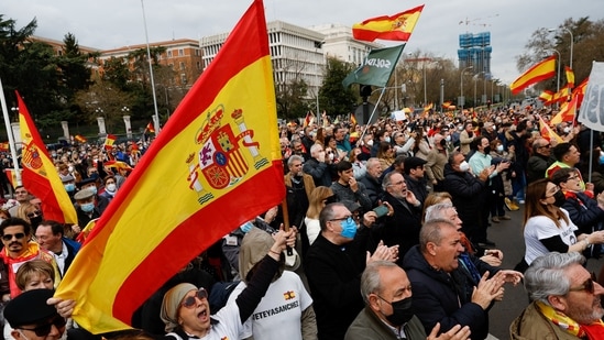 Thousands in Spain Protest Ukraine Crisis-caused Soaring Prices