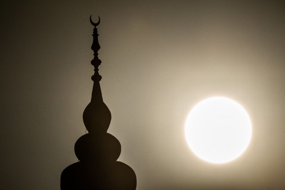 France Closing Mosques under Pretext of ‘Secretive Evidence’