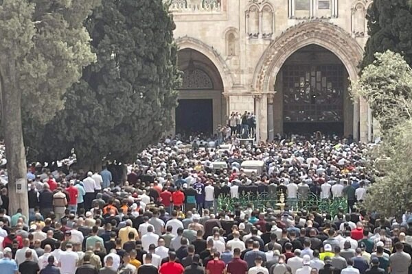 80 هزار فلسطینی در نمازجمعه مسجدالاقصی شرکت کردند