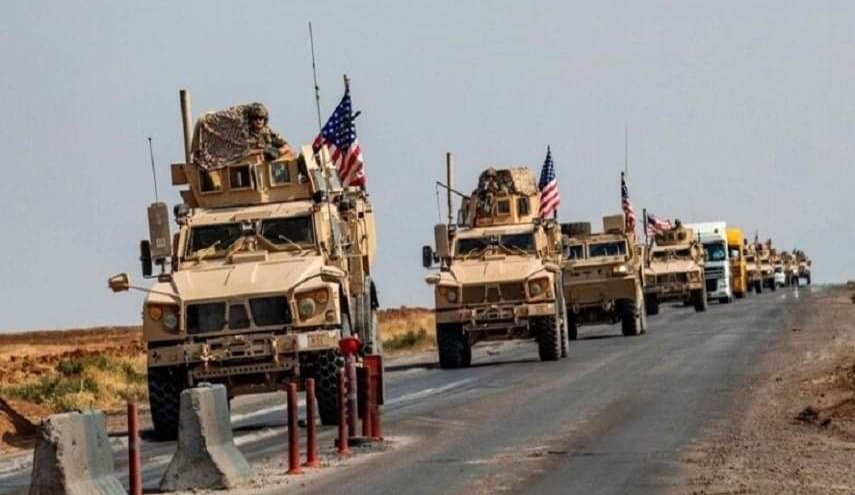 قوات الاحتلال الأمريكي تخرج قافلة عسكرية أمريكية من ريف الحسكة تمهيدا لدخول العراق