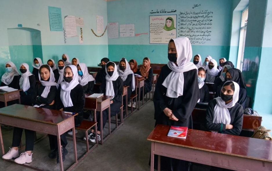 Afghan Families Move to Iran to Defy Taliban’s Education Ban for Girls