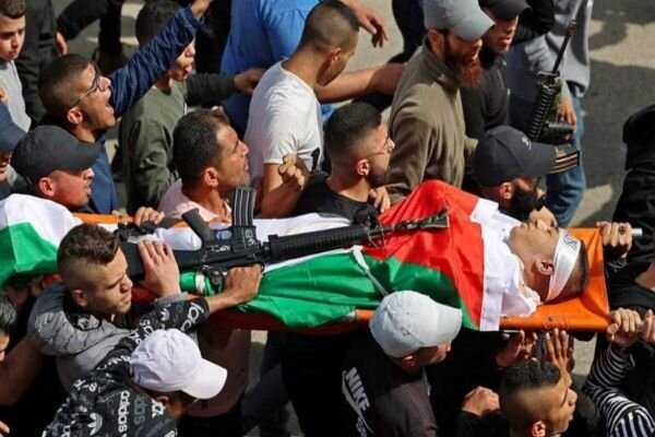 صهیونیست ها مراسم تشییع پیکر شهید فلسطینی را بهم زدند