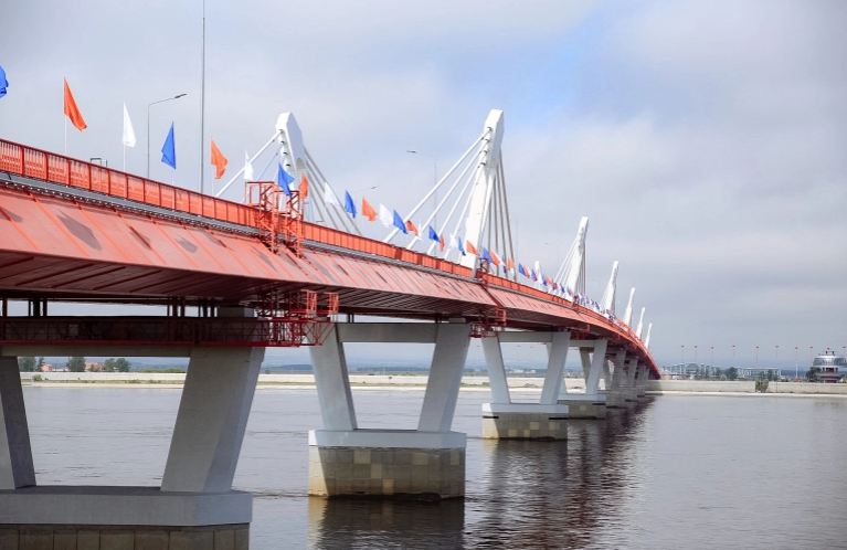 Russia, China Open Cross-Border Bridge Defying US Sanctions