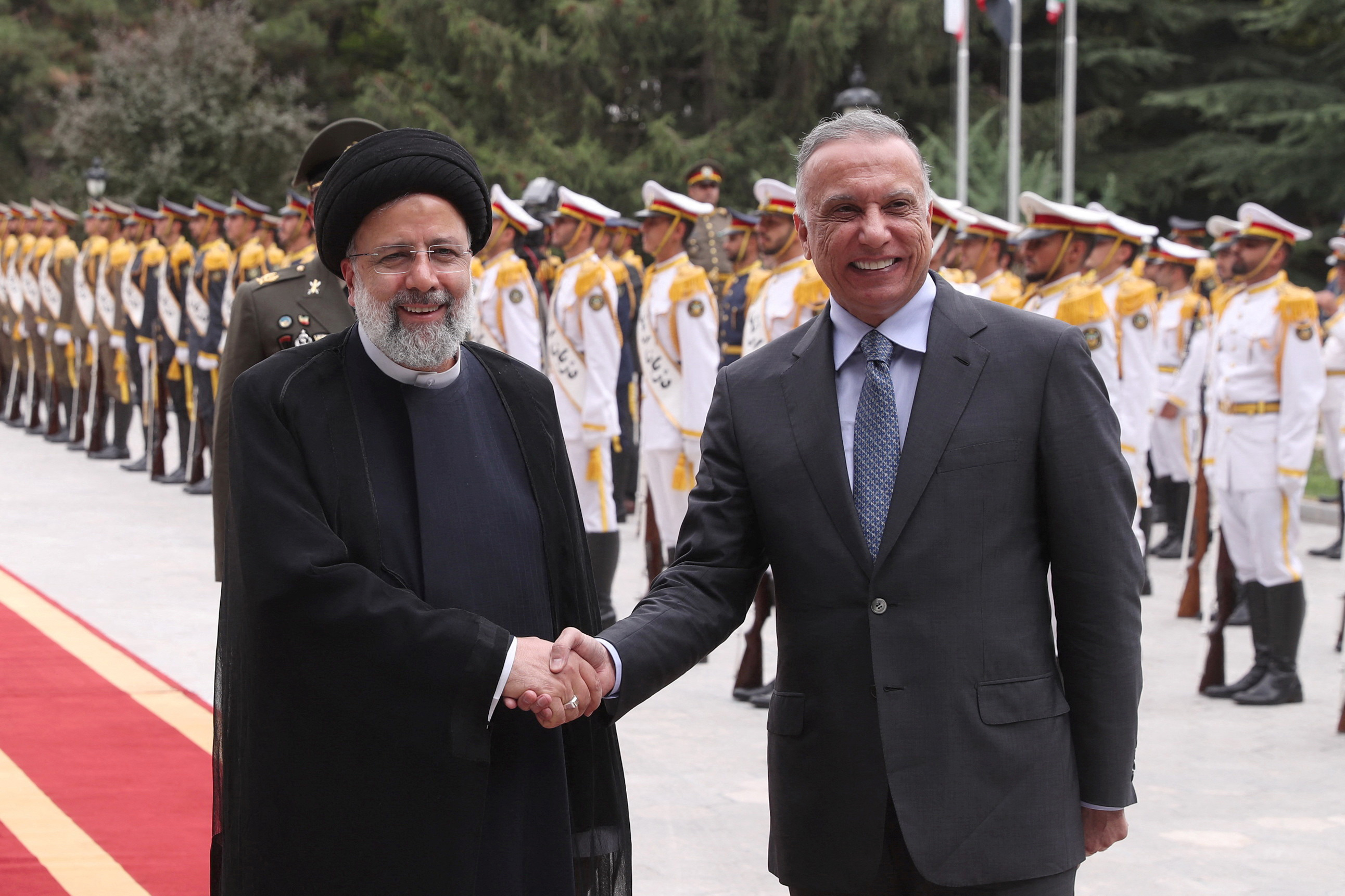 Iraqi Premier Visits Iran for Talks on Mutual, International Issues