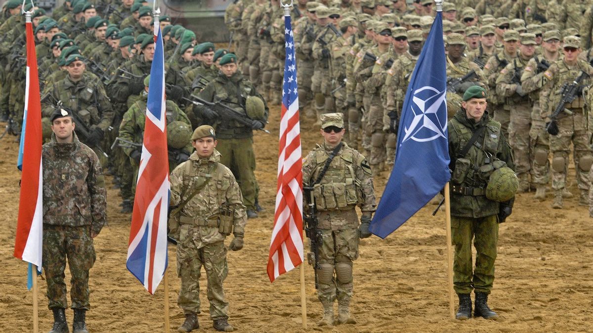 NATO Goes Offensive Against Russia With E. Europe Force Amassment