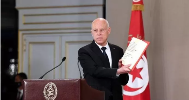 تونس.. دعوات لمقاطعة الاستفتاء حول مشروع الدستور ومقاضاة الحكومة وهيئة الانتخابات