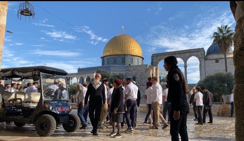 مستوطنون يقتحمون ’الأقصى’ ويؤدّون طقوسًا تلمودية بحماية قوات الاحتلال