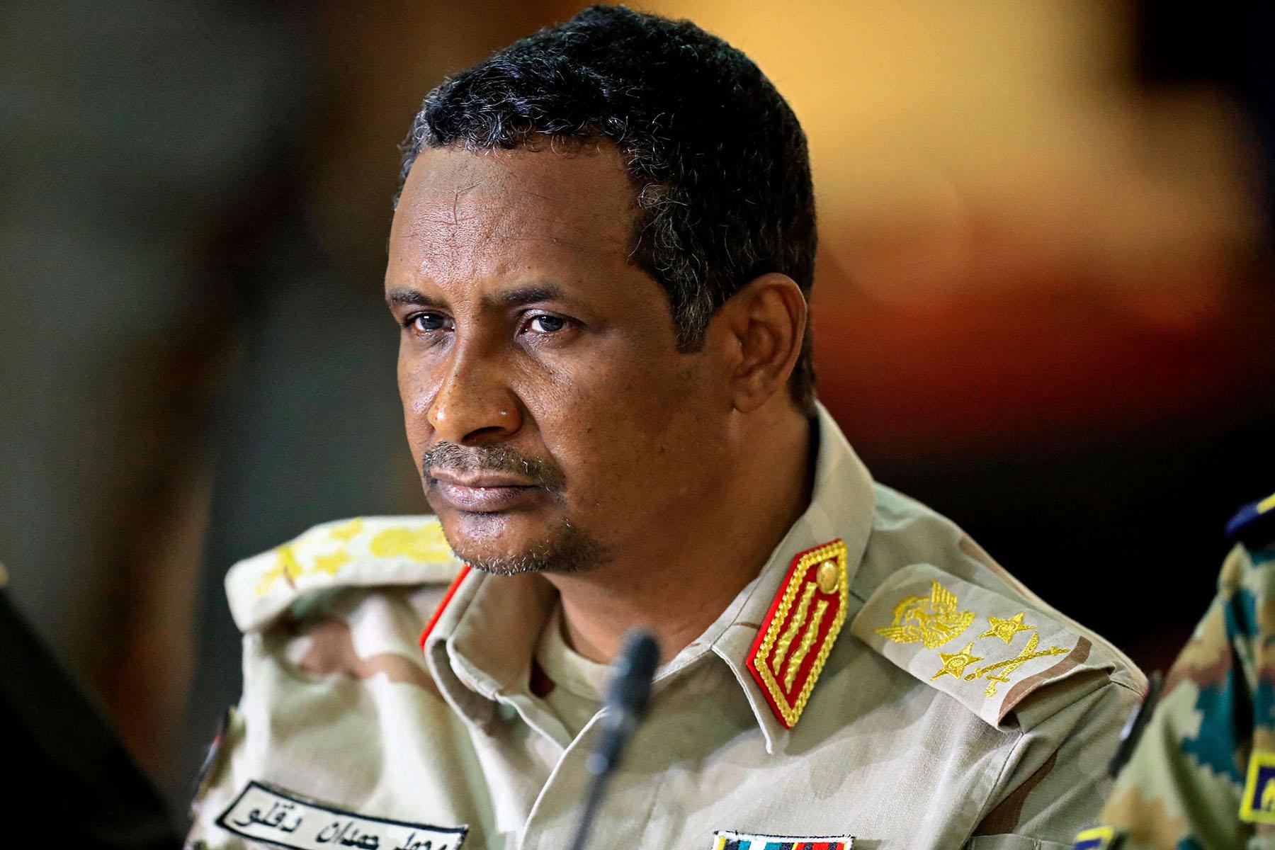 هل يمثل اعتراف حميدتي بفشل الانقلاب بداية انفراجة للأزمة السياسية في السودان؟