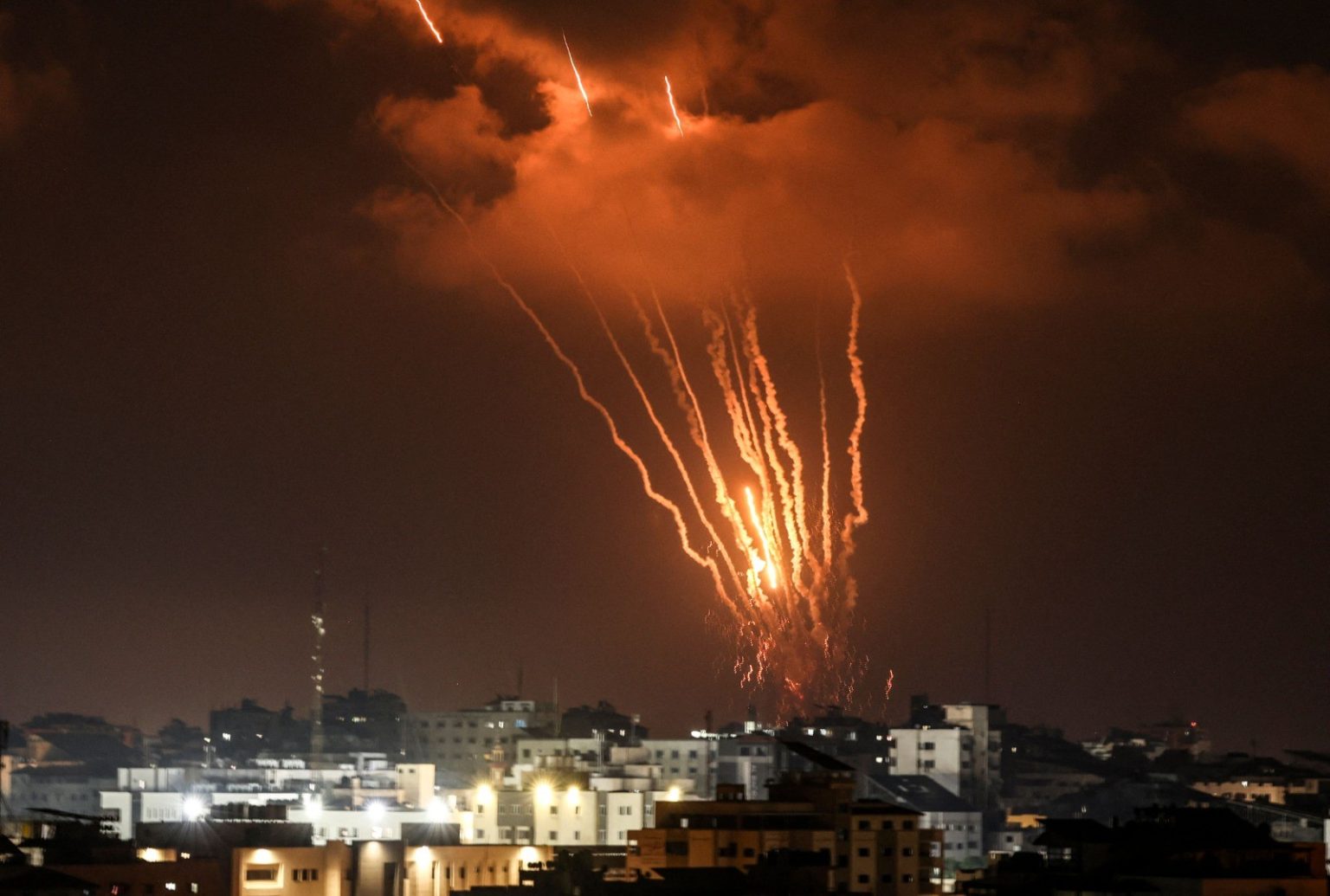 Islamic Jihad Retaliate Israeli Massacre with Firing over 100 Rockets
