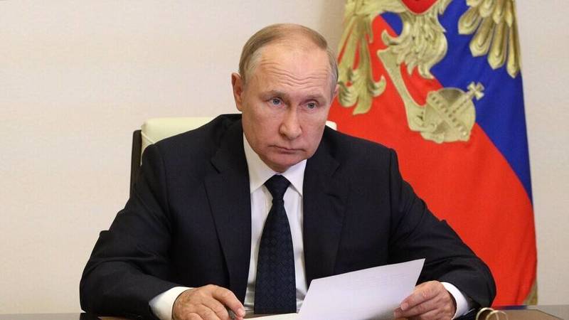 بوتين يحذر ماكرون من "عواقب كارثية" للهجمات على "زابوريجيا"