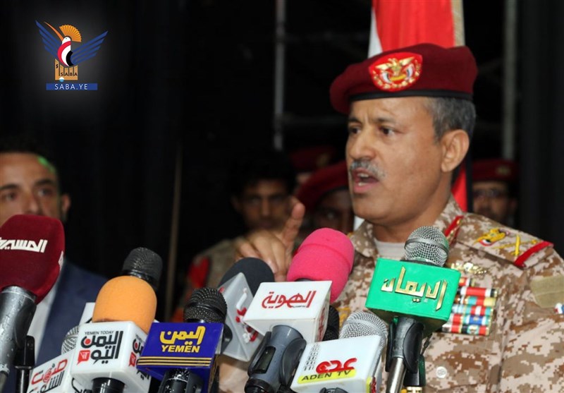 Won’t Allow Arab Coalition Plunder Our Gas and Oil: Yemeni Defense Minister